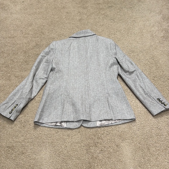 Banana Republic Factory women Wool-Blend Herringbone Blazer. Size 4. NWT! - Picture 10 of 14
